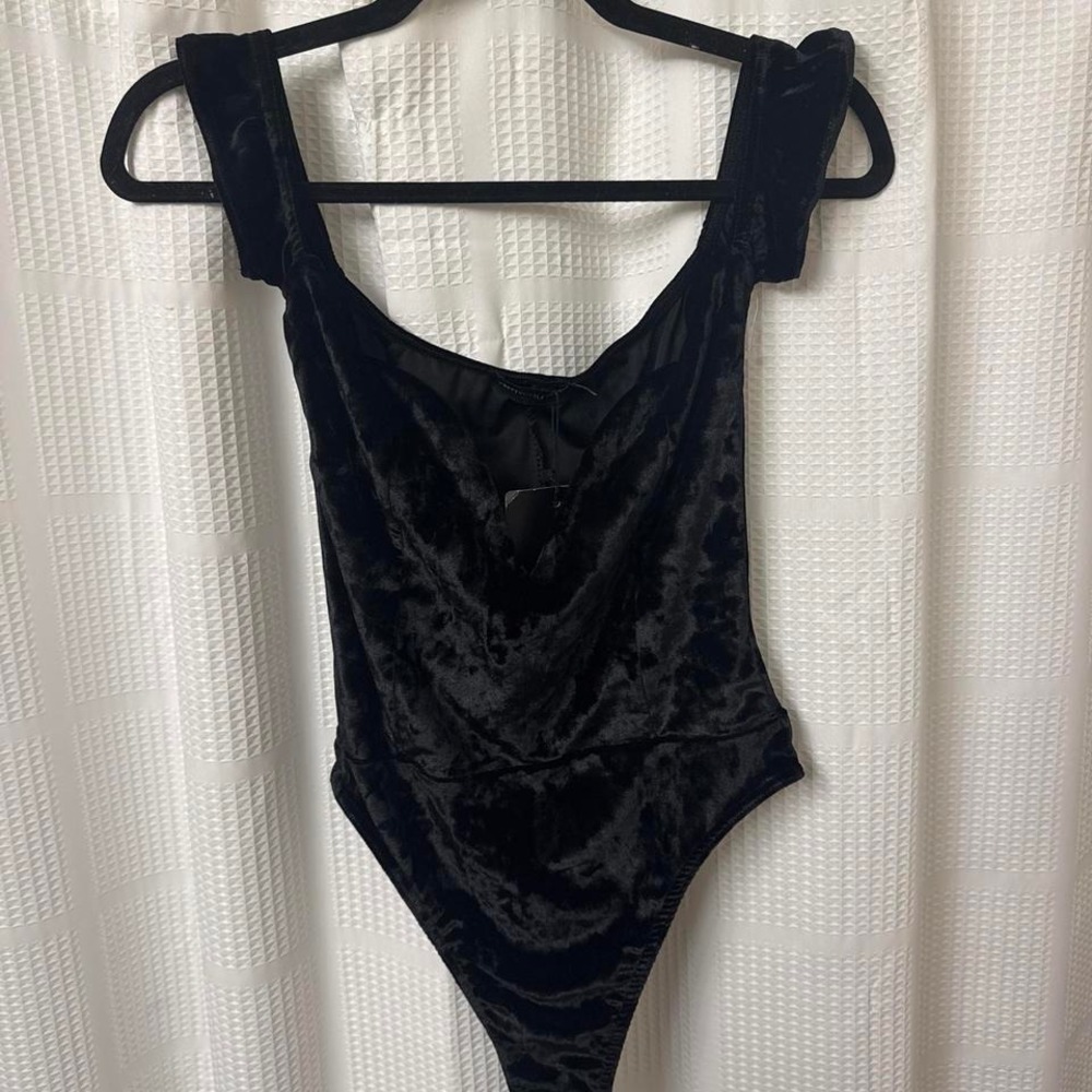 PrettyLittleThing crushed velvet bodysuit